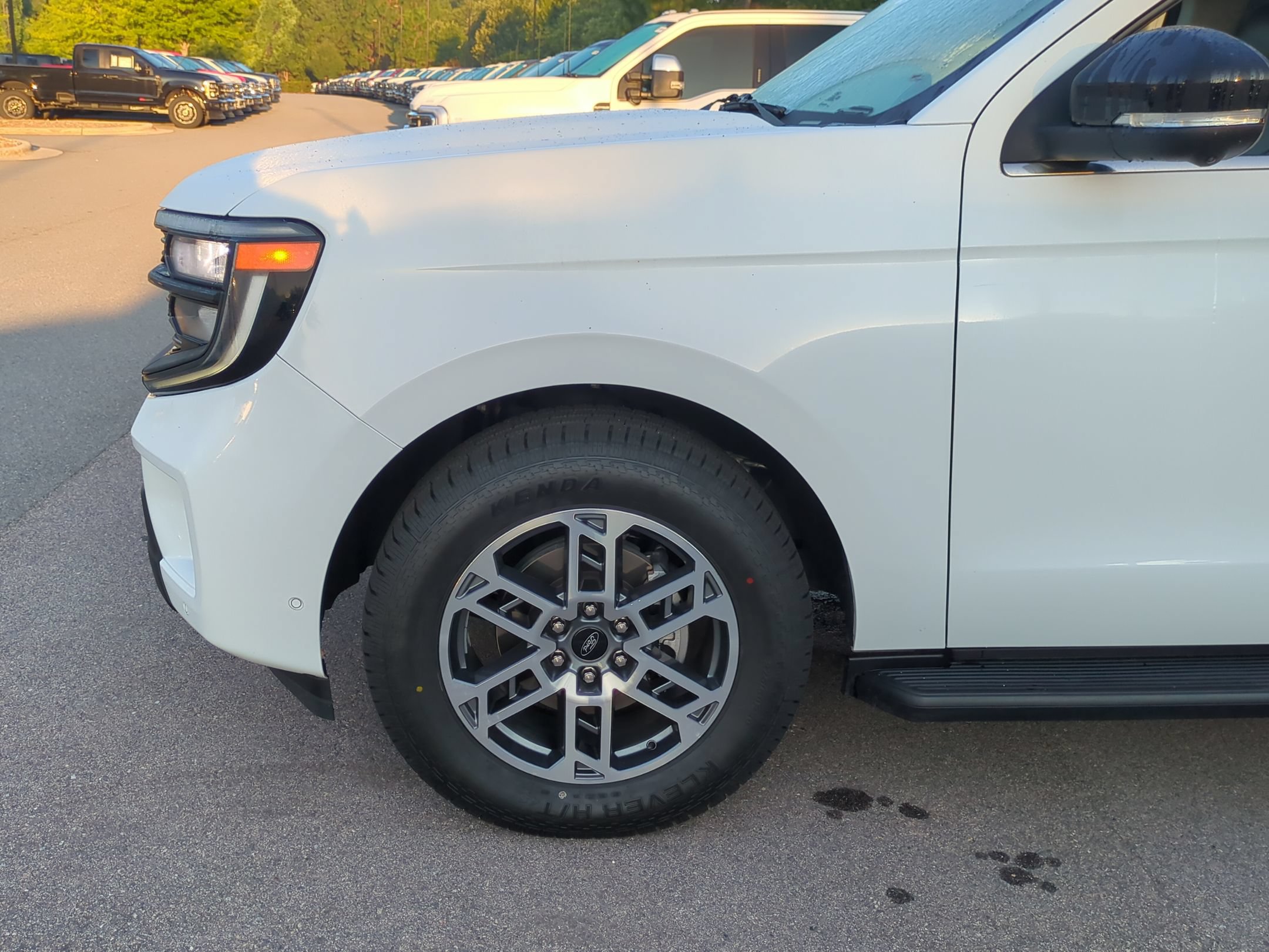Certified 2025 Ford Expedition Active AWD/4WD image 11