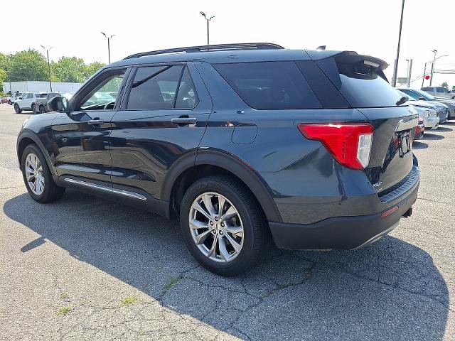 Certified 2023 Ford Explorer XLT w/ Equipment Group 202A AWD/4WD image 4