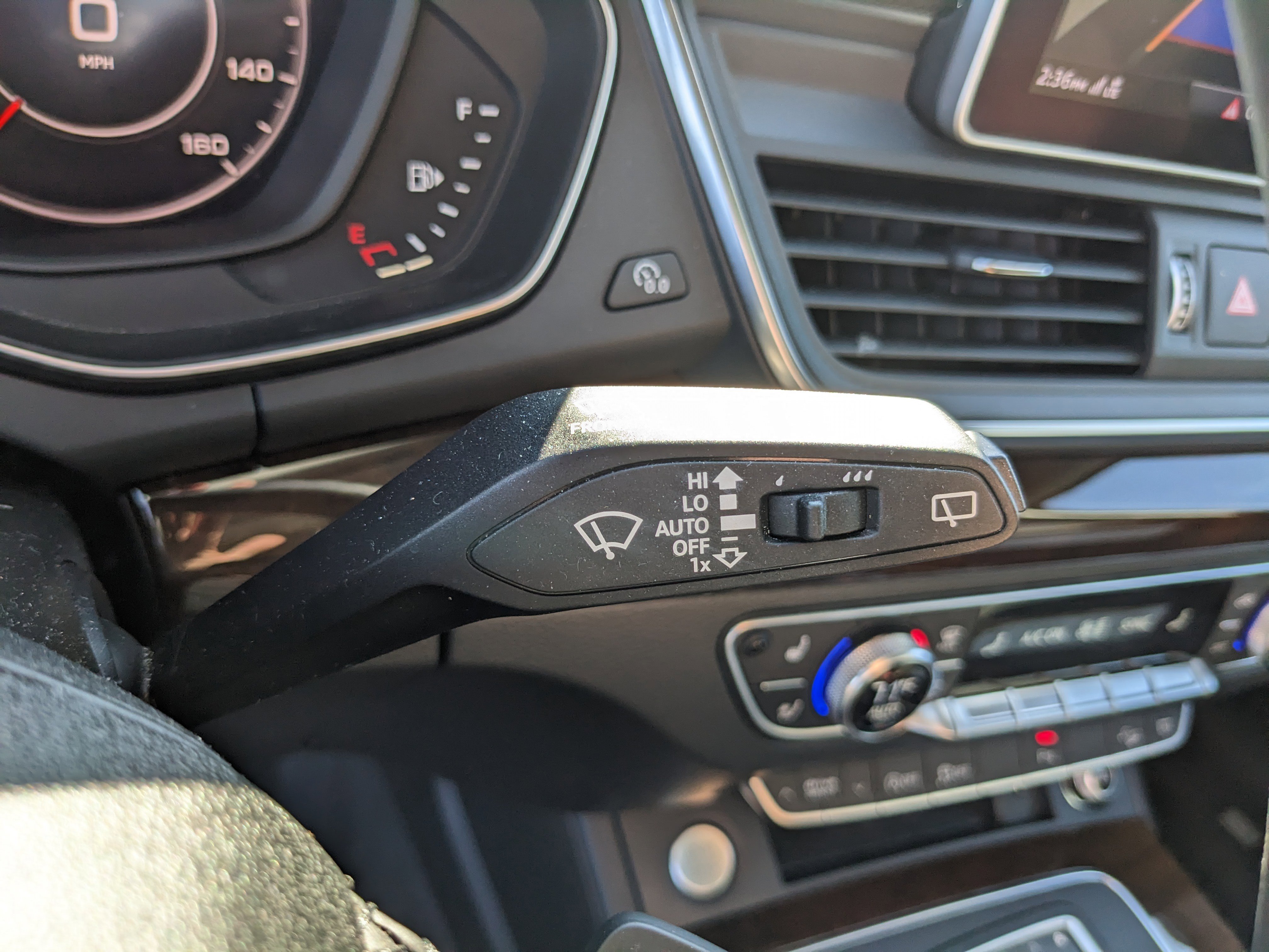 Used 2018 Audi Q5 2.0T Premium Plus w/ Premium Plus Package image 32