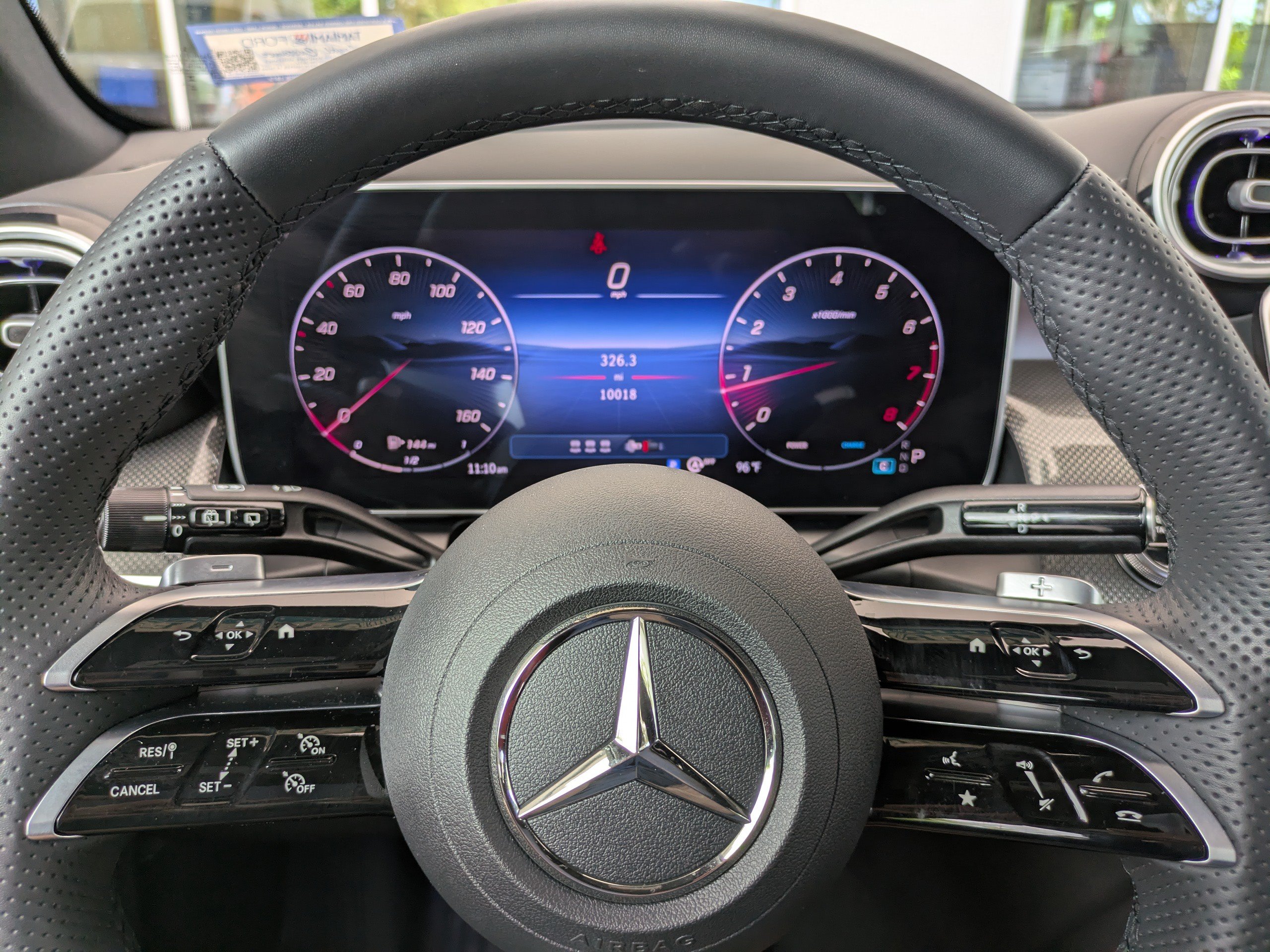 Used 2025 Mercedes-Benz GLC 300 4MATIC image 29