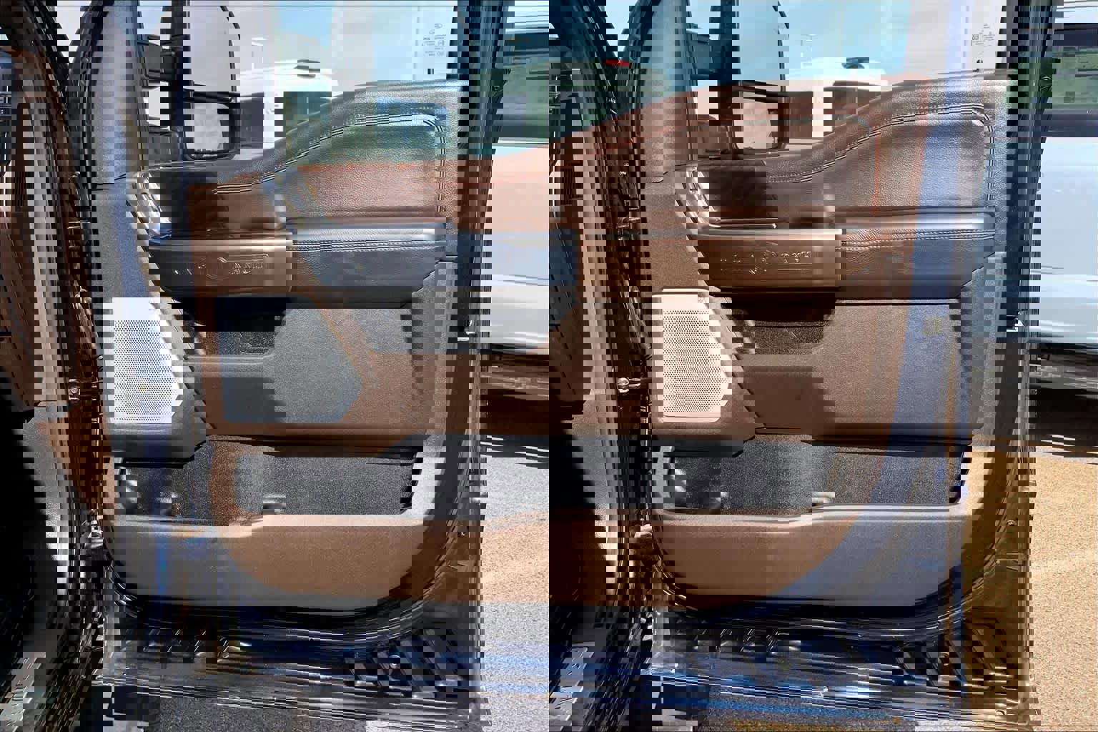 Certified 2025 Ford F450 King Ranch w/ FX4 Off-Road Package image 23