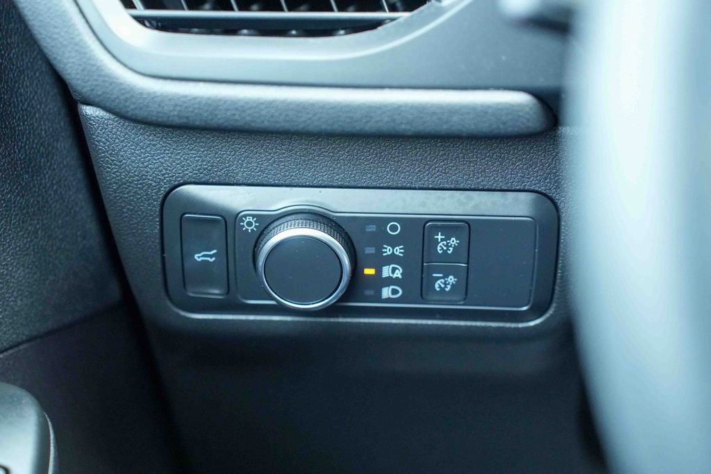 Certified 2022 Ford Escape SE w/ SE Sport Appearance Package image 27