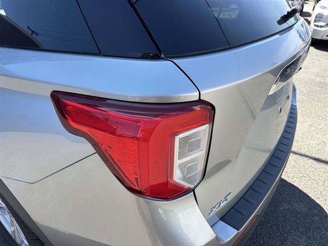 Certified 2020 Ford Explorer XLT w/ Comfort Package AWD/4WD image 6