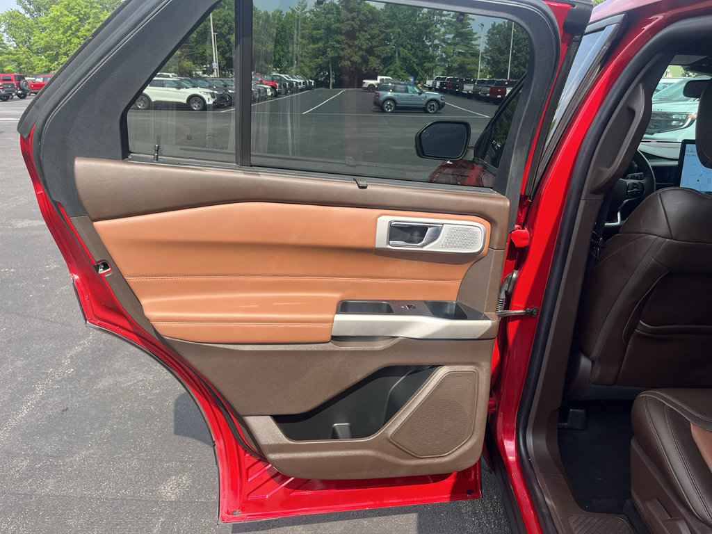 Certified 2021 Ford Explorer King Ranch w/ Premium Technology Package AWD/4WD image 27