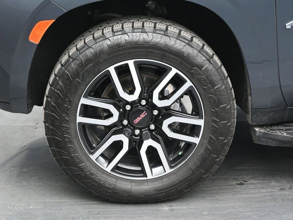Used 2021 GMC Yukon AT4 w/ Rear Media and Nav Package image 32