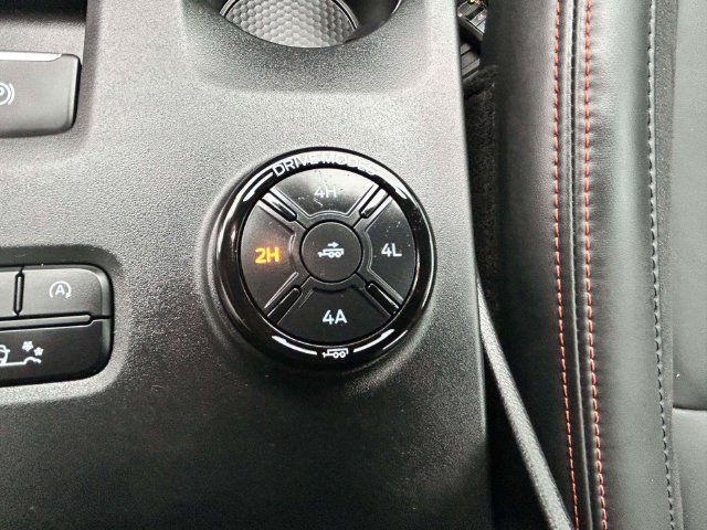 Certified 2025 Ford Ranger Raptor AWD/4WD image 24
