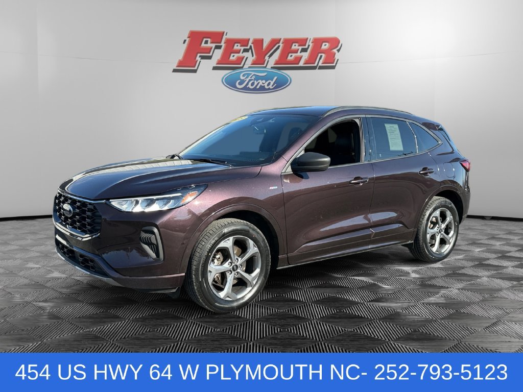 Certified 2023 Ford Escape ST-Line AWD/4WD image 1