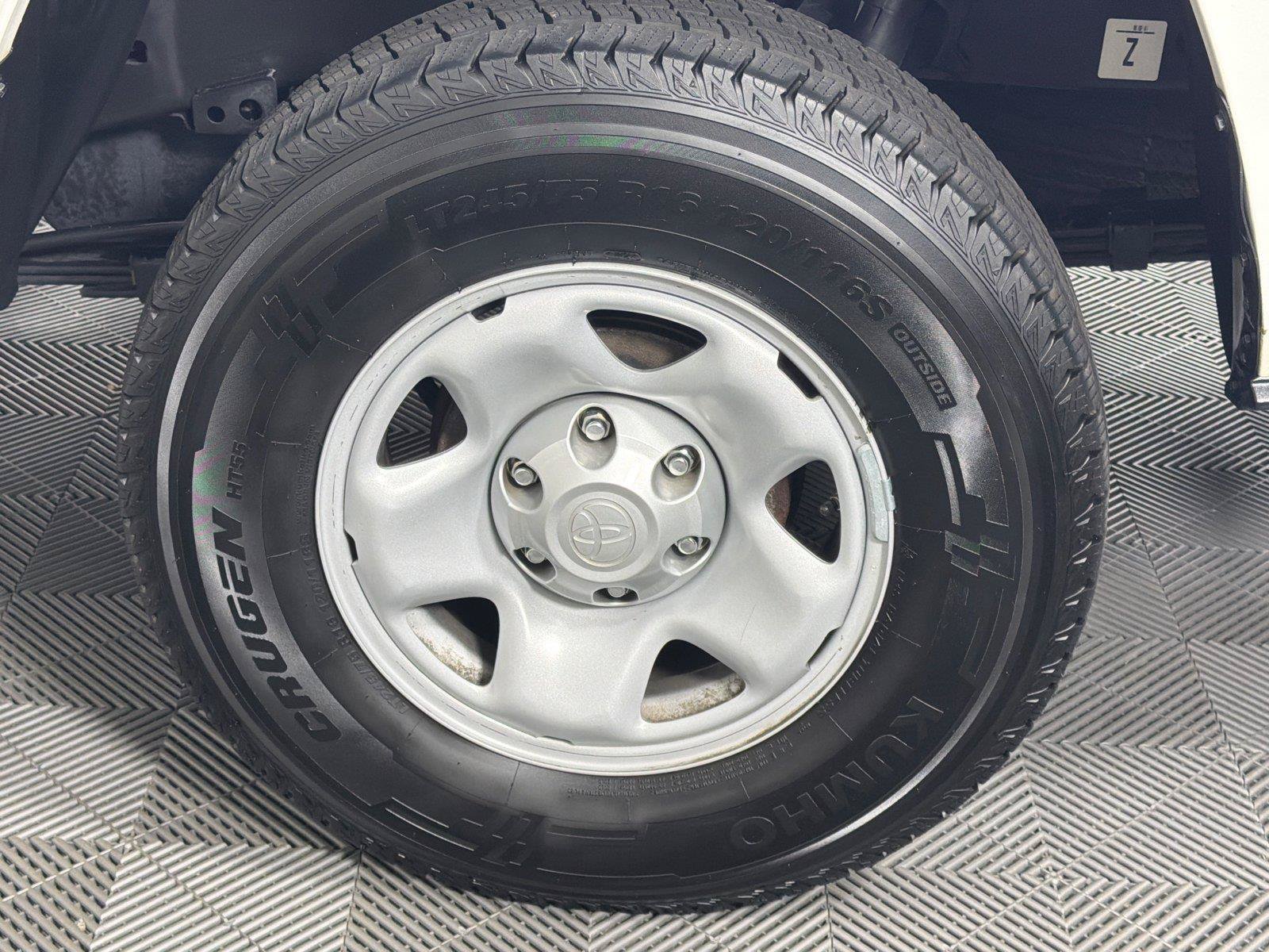 Used 2023 Toyota Tacoma SR5 RWD image 19