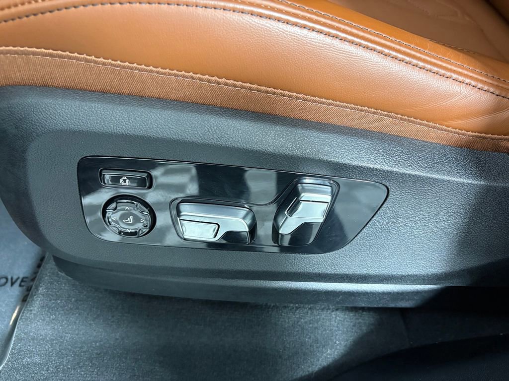 Used 2026 BMW X5 xDrive40i w/ M Sport Package image 21