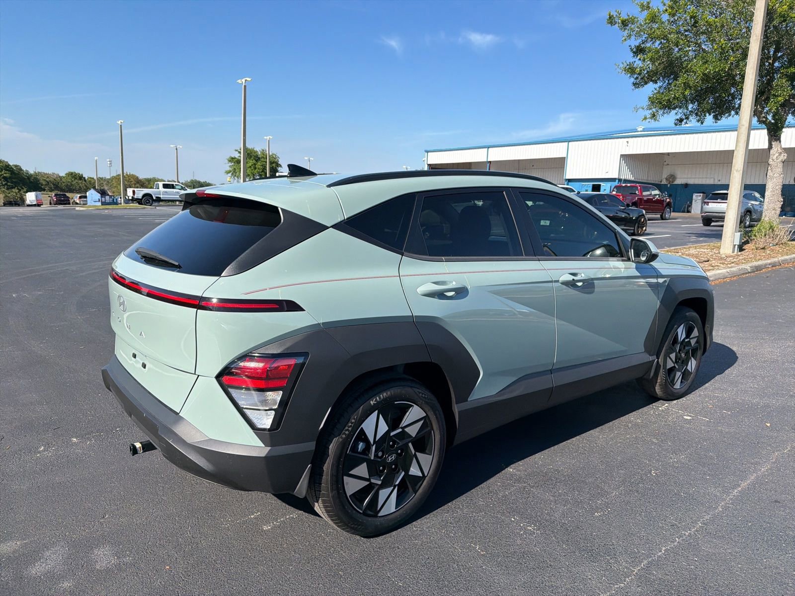 Used 2025 Hyundai Kona SEL FWD image 10