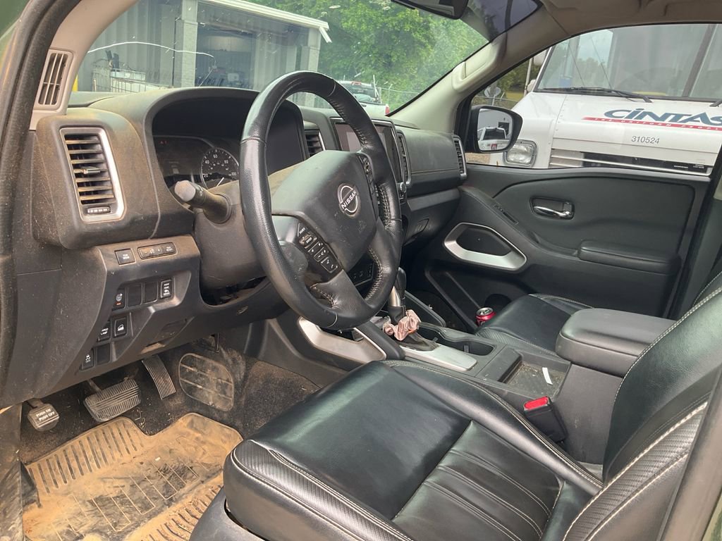 Used 2023 Nissan Frontier SV w/ SV Premium Package AWD/4WD image 15