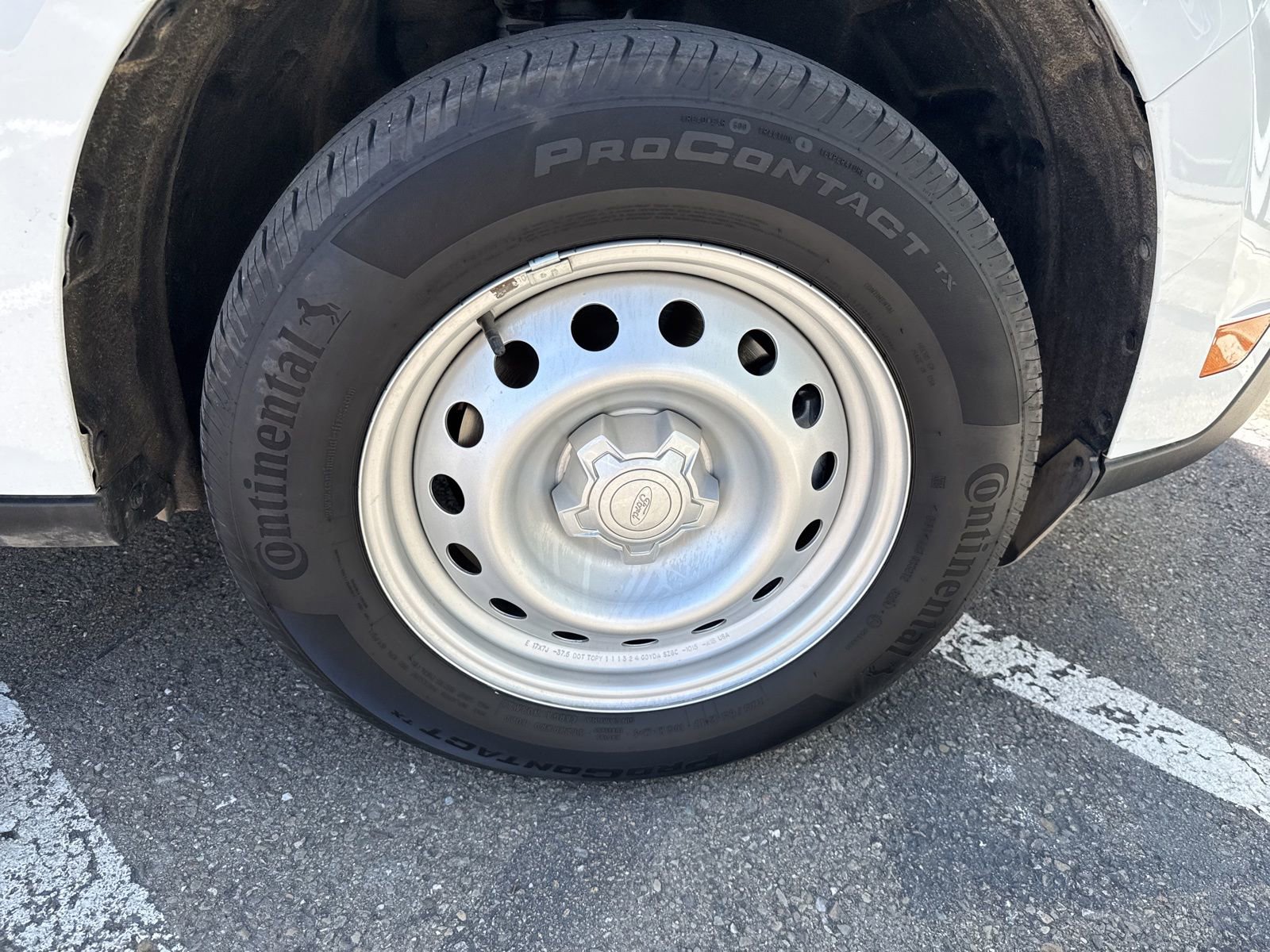 Certified 2025 Ford Maverick XL FWD image 17