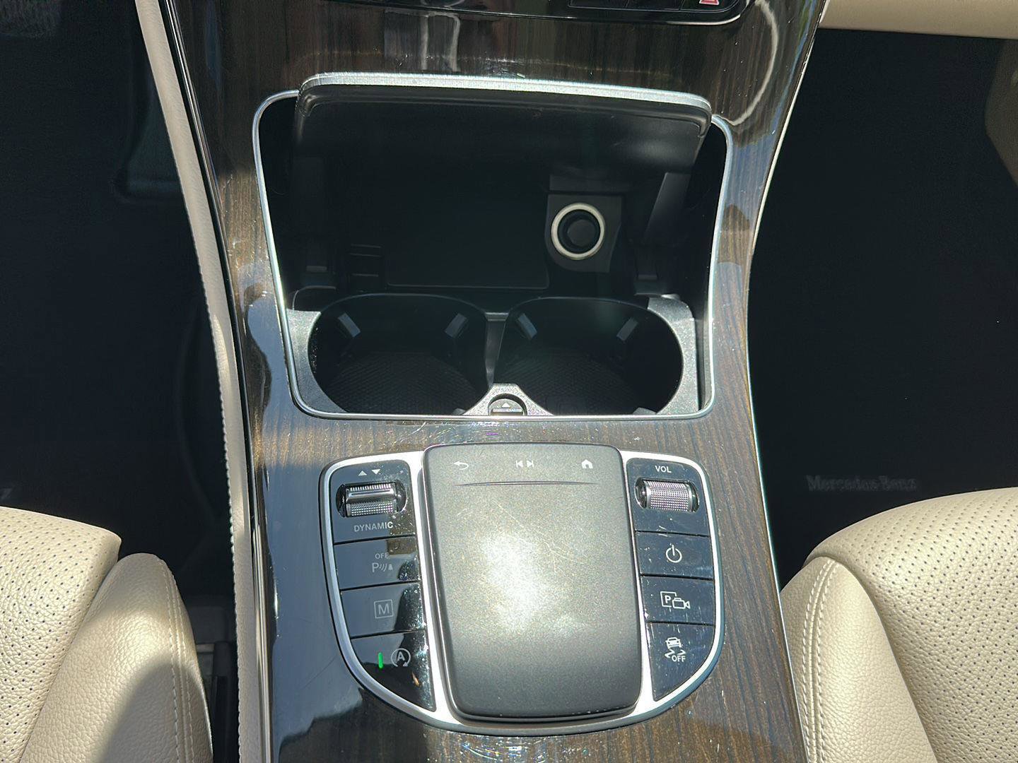 Used 2021 Mercedes-Benz GLC 300 4MATIC image 21