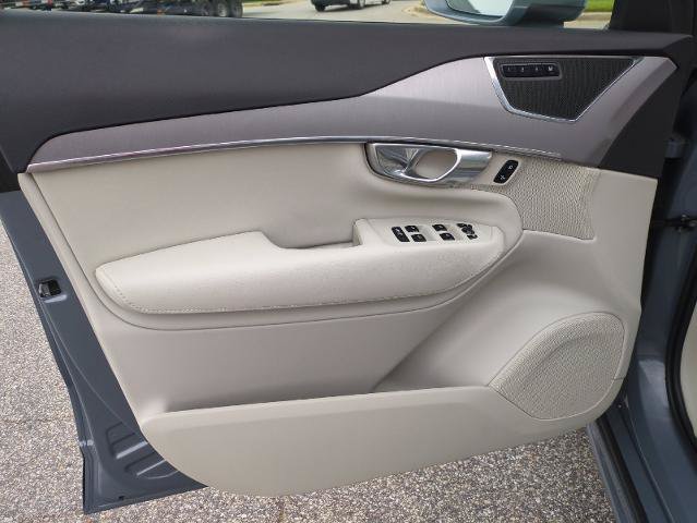 Used 2023 Volvo XC90 B5 Core w/ Climate Package AWD/4WD image 10