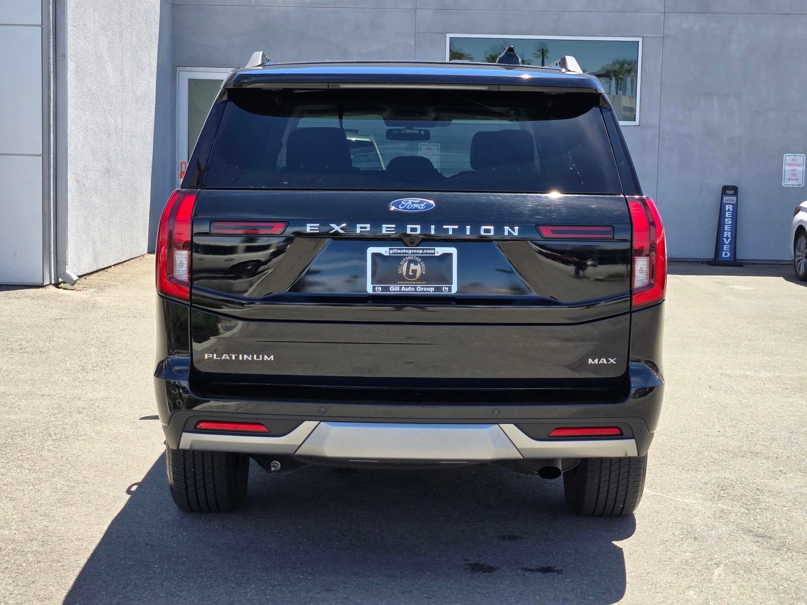 Certified 2025 Ford Expedition Max Platinum AWD/4WD image 4