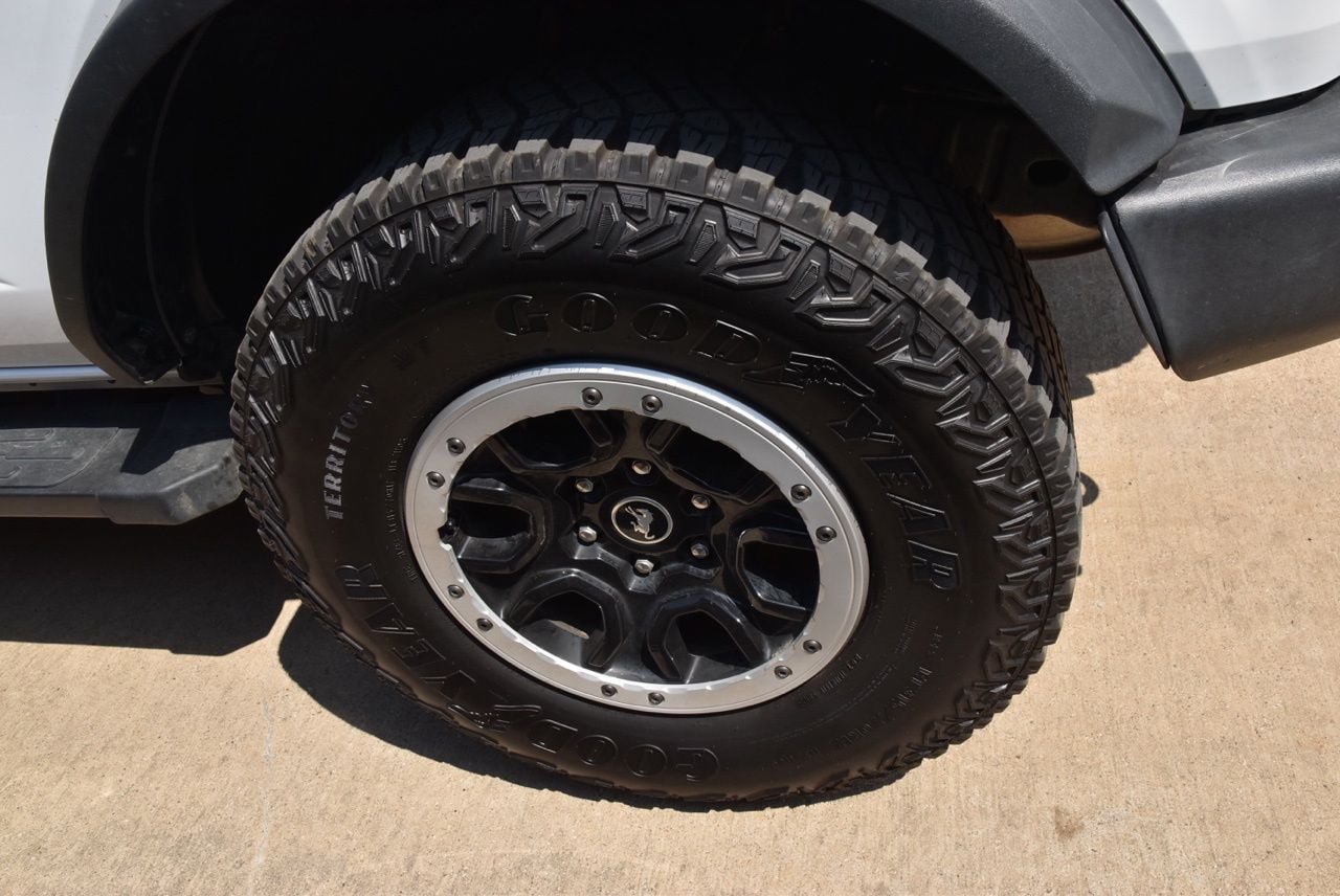 Certified 2023 Ford Bronco Outer Banks w/ Sasquatch Package AWD/4WD image 13
