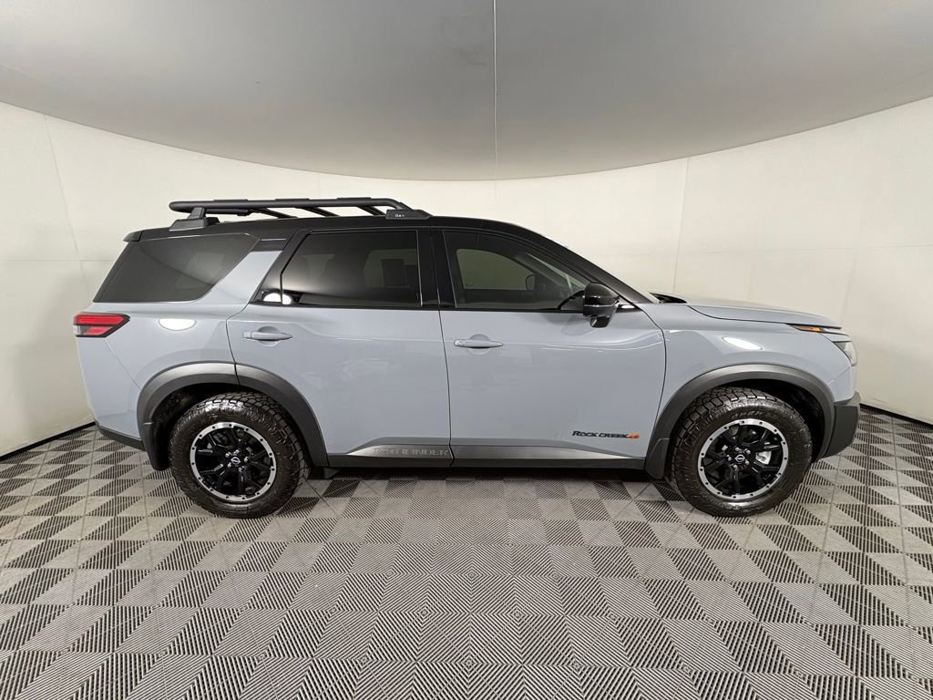 Used 2025 Nissan Pathfinder Rock Creek image 6