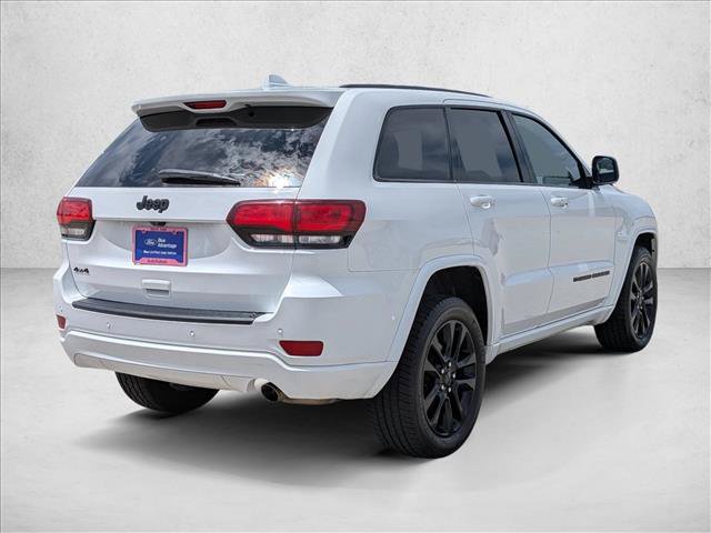 Used 2022 Jeep Grand Cherokee Laredo X AWD/4WD image 5