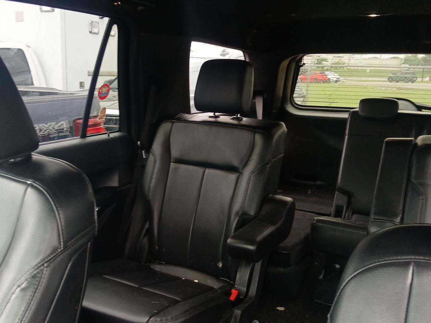 Certified 2021 Ford Expedition XLT RWD image 21