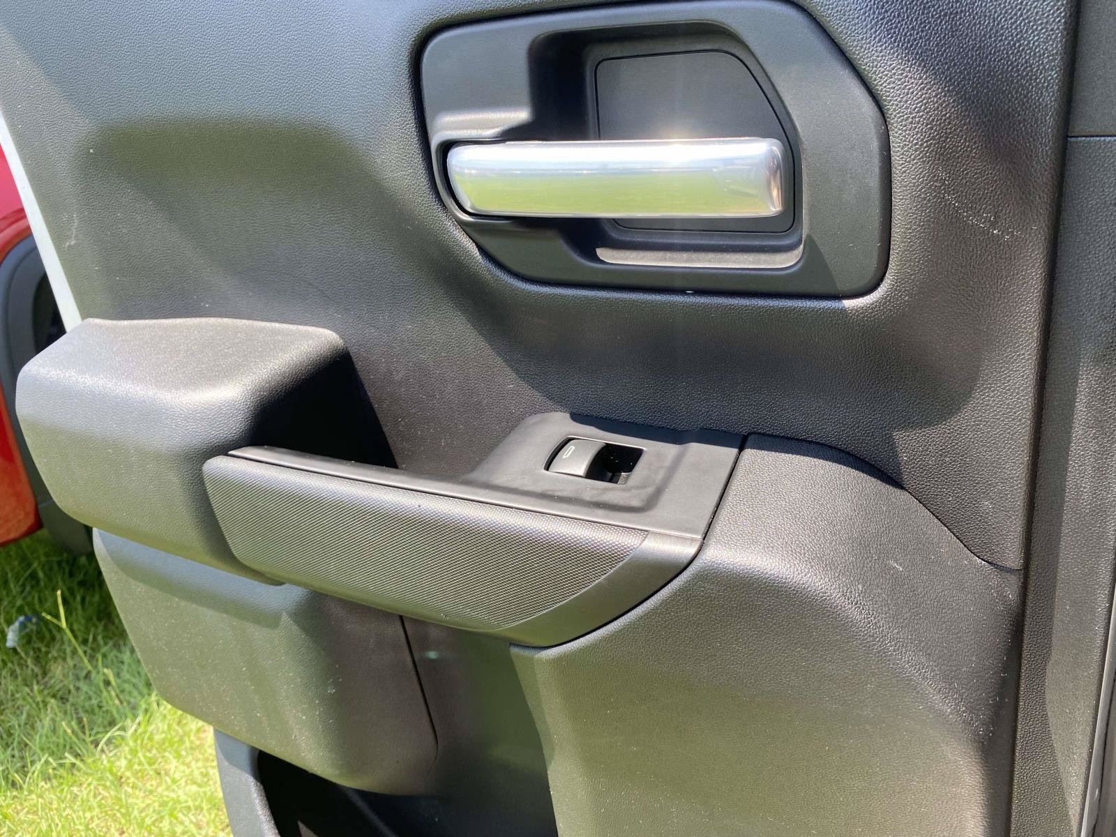 Used 2019 Chevrolet Silverado 1500 LT w/ All-Star Edition AWD/4WD image 14