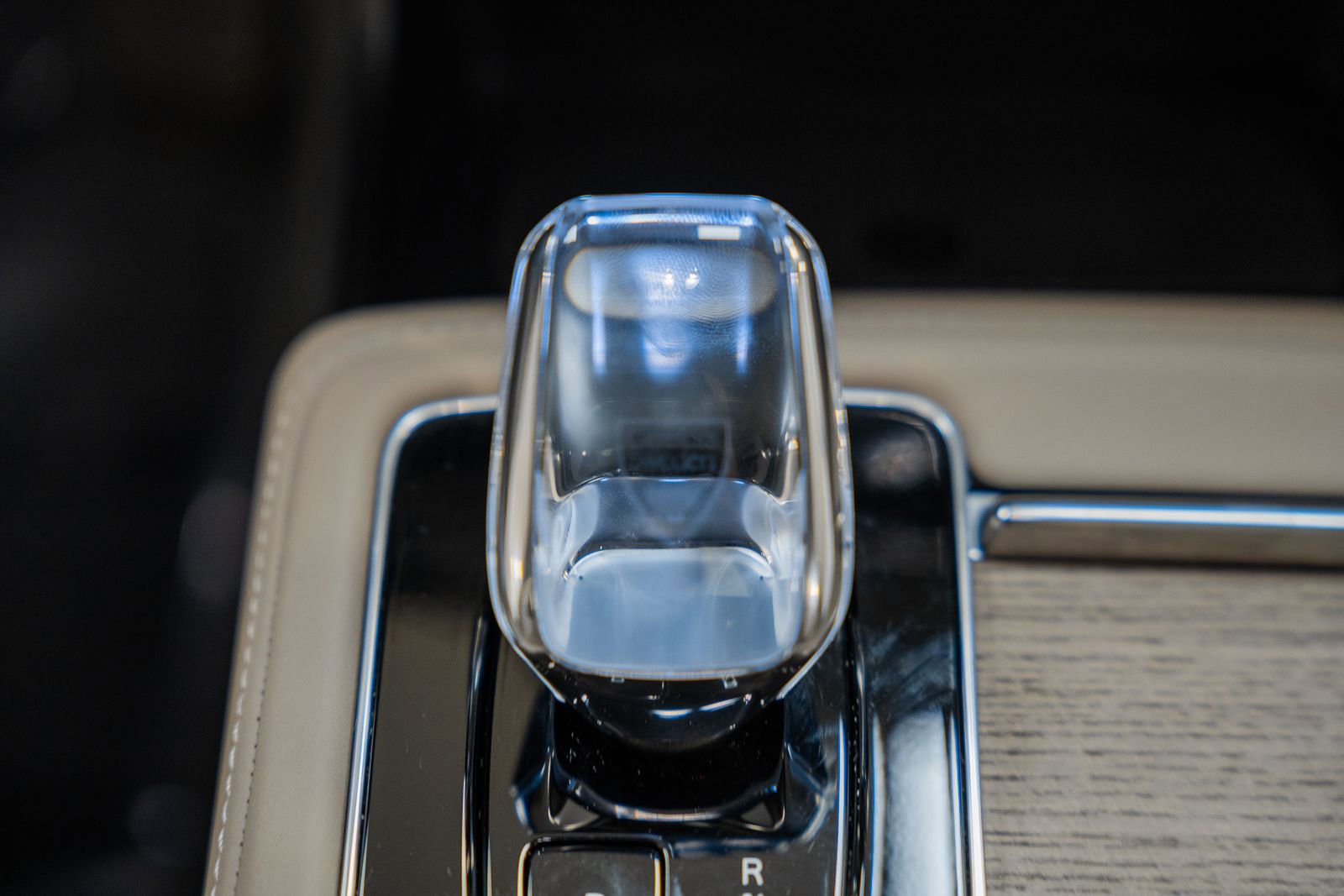 Used 2025 Volvo XC90 T8 Ultra w/ Protection Package Premier image 31