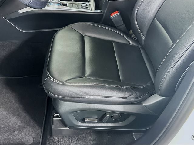 Certified 2020 Ford Explorer XLT w/ Equipment Group 202A AWD/4WD image 26