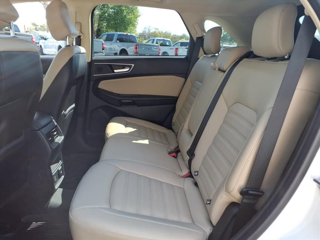Certified 2023 Ford Edge SEL w/ Convenience Package AWD/4WD image 13