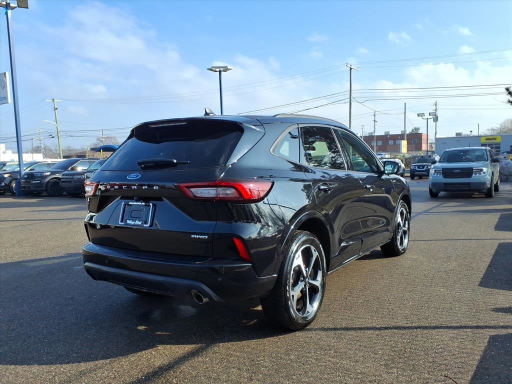 Certified 2023 Ford Escape ST-Line Select w/ Tech Pack #2 video 2