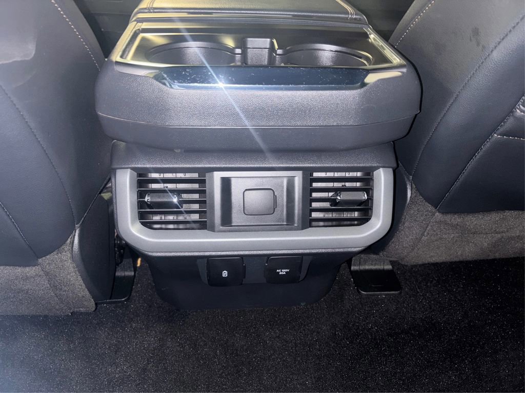 Certified 2022 Ford F150 Lightning Lariat w/ Max Trailer Tow Package image 31