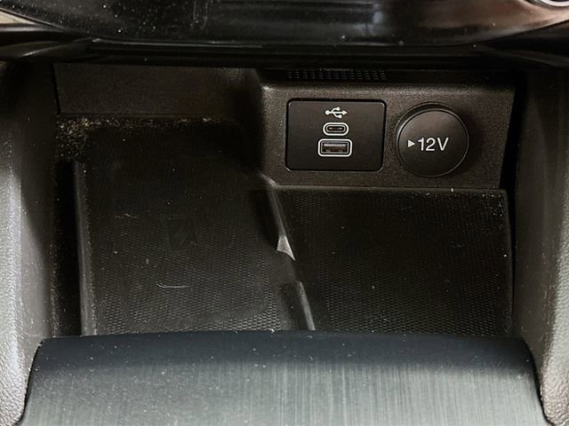 Certified 2025 Ford Escape Platinum w/ Premium Technology Package image 19