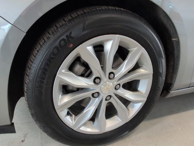 Used 2023 Chevrolet Malibu LT image 11