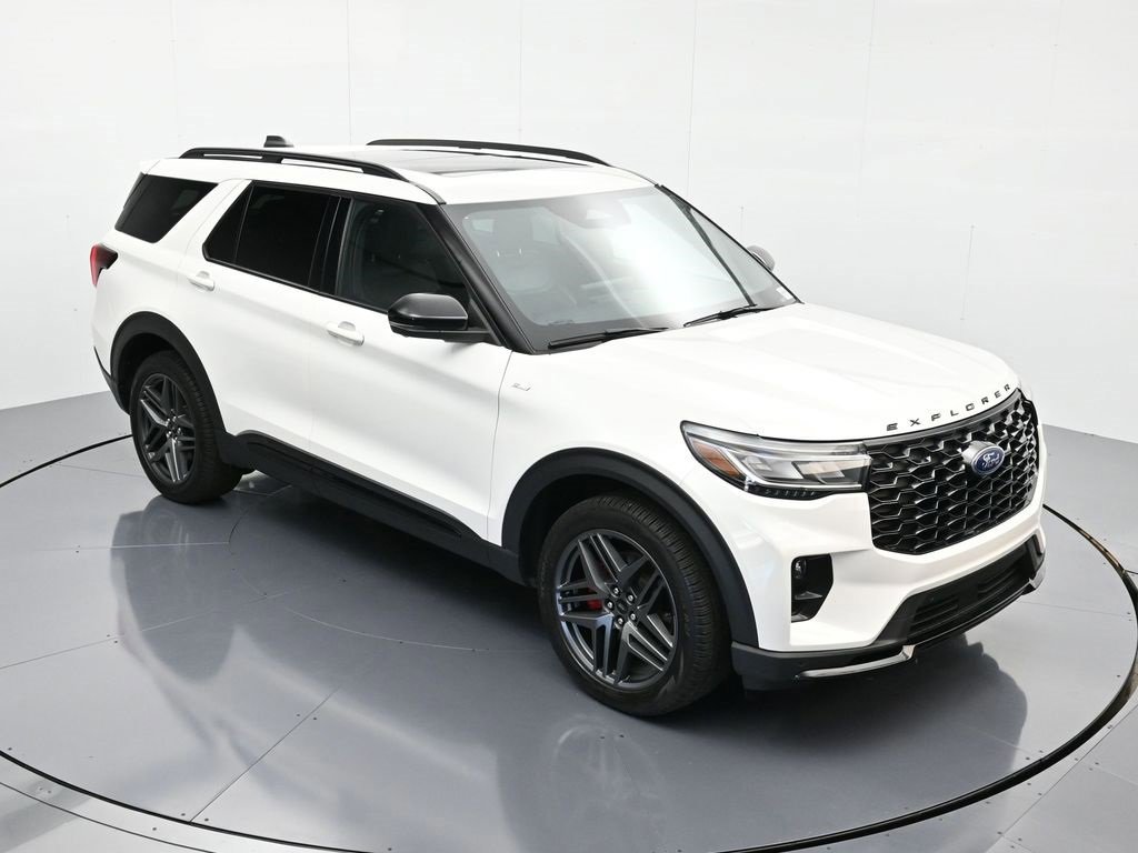 Certified 2025 Ford Explorer ST-Line w/ Premium Package image 20