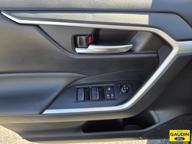 Used 2023 Toyota RAV4 XLE FWD image 18