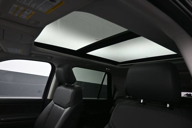 Certified 2025 Ford Expedition Active AWD/4WD image 19