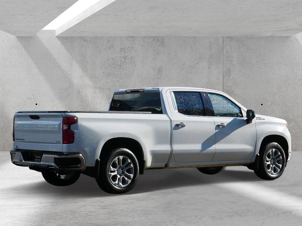 Used 2023 Chevrolet Silverado 1500 LTZ AWD/4WD image 3