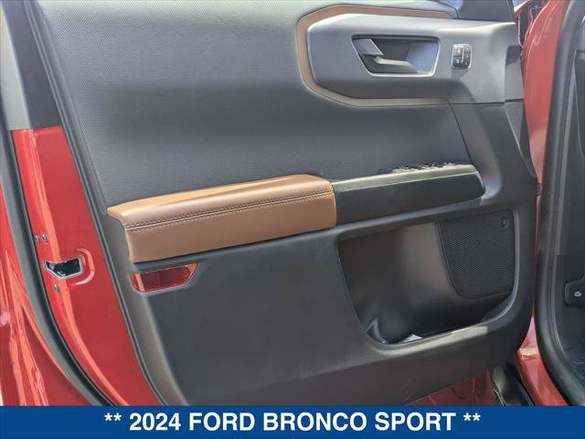 Certified 2024 Ford Bronco Sport Outer Banks w/ Tech Package AWD/4WD image 10