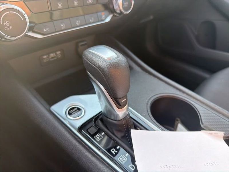 Used 2025 Nissan Altima 2.5 SV FWD image 10