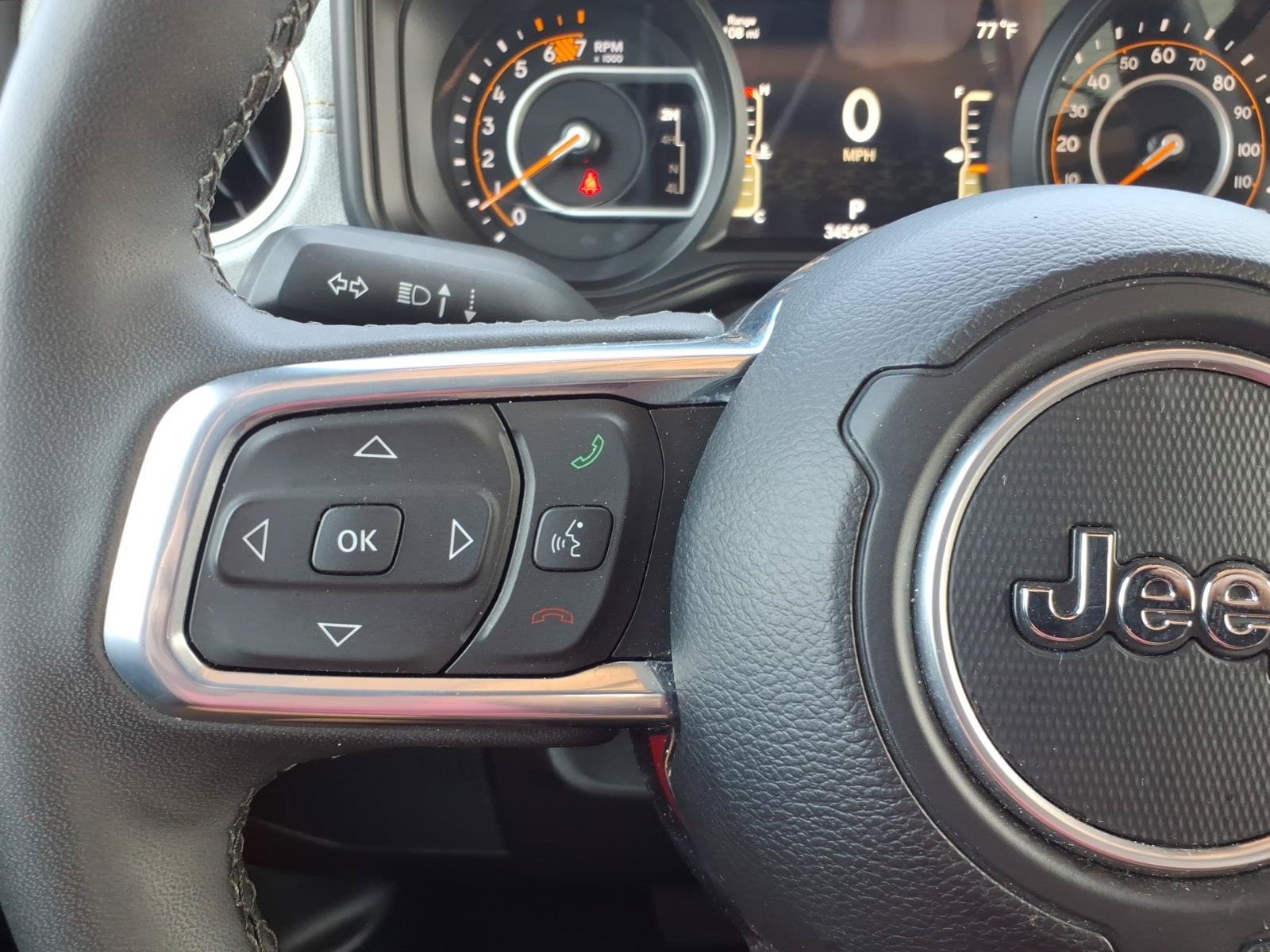 Used 2025 Jeep Wrangler Unlimited Sahara AWD/4WD image 16