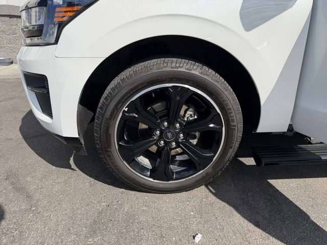 Certified 2022 Ford Expedition Limited image 26