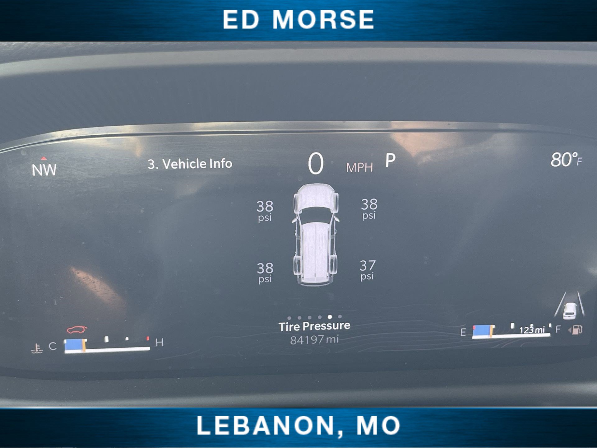 Used 2024 Jeep Wagoneer L Series II AWD/4WD image 16