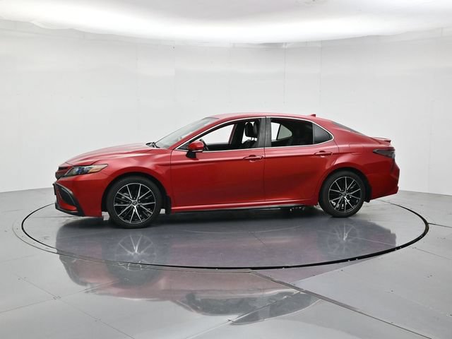 Used 2024 Toyota Camry SE w/ Convenience Package FWD image 6