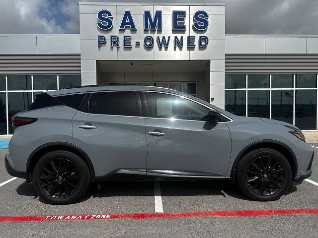 Used 2023 Nissan Murano SV w/ SV Midnight Edition Package FWD image 2