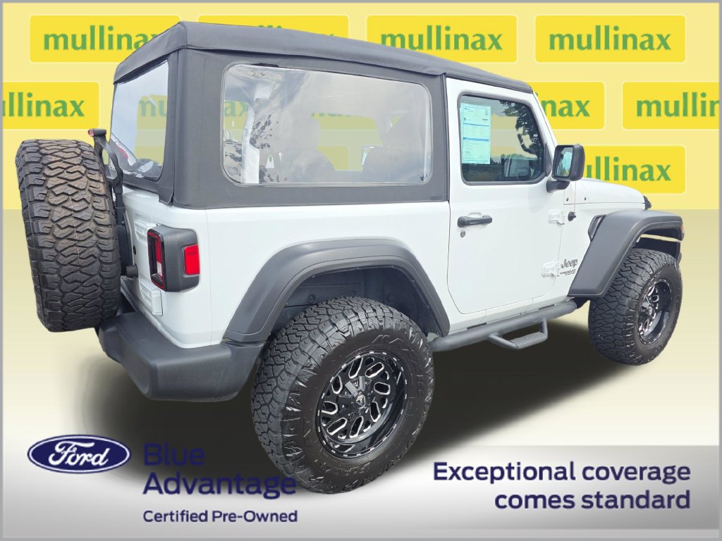 Used 2020 Jeep Wrangler Sport AWD/4WD image 3