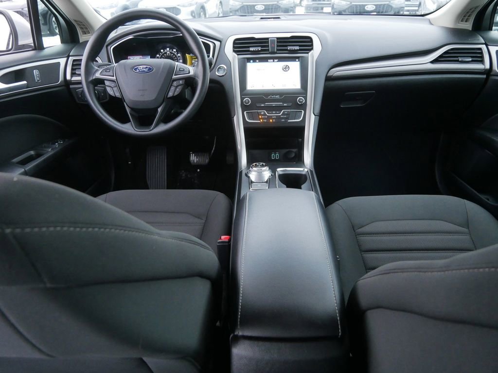 Certified 2019 Ford Fusion SE image 18