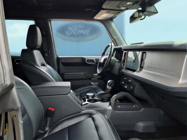 Certified 2025 Ford Bronco Outer Banks w/ Sasquatch Package AWD/4WD image 23