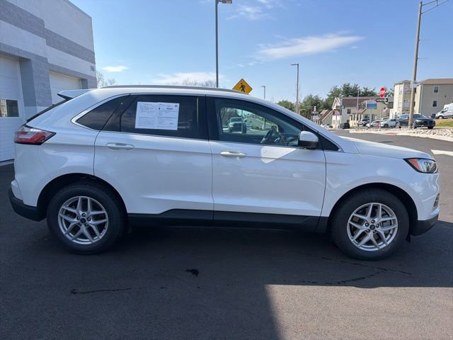 Certified 2022 Ford Edge SEL w/ Convenience Package image 3
