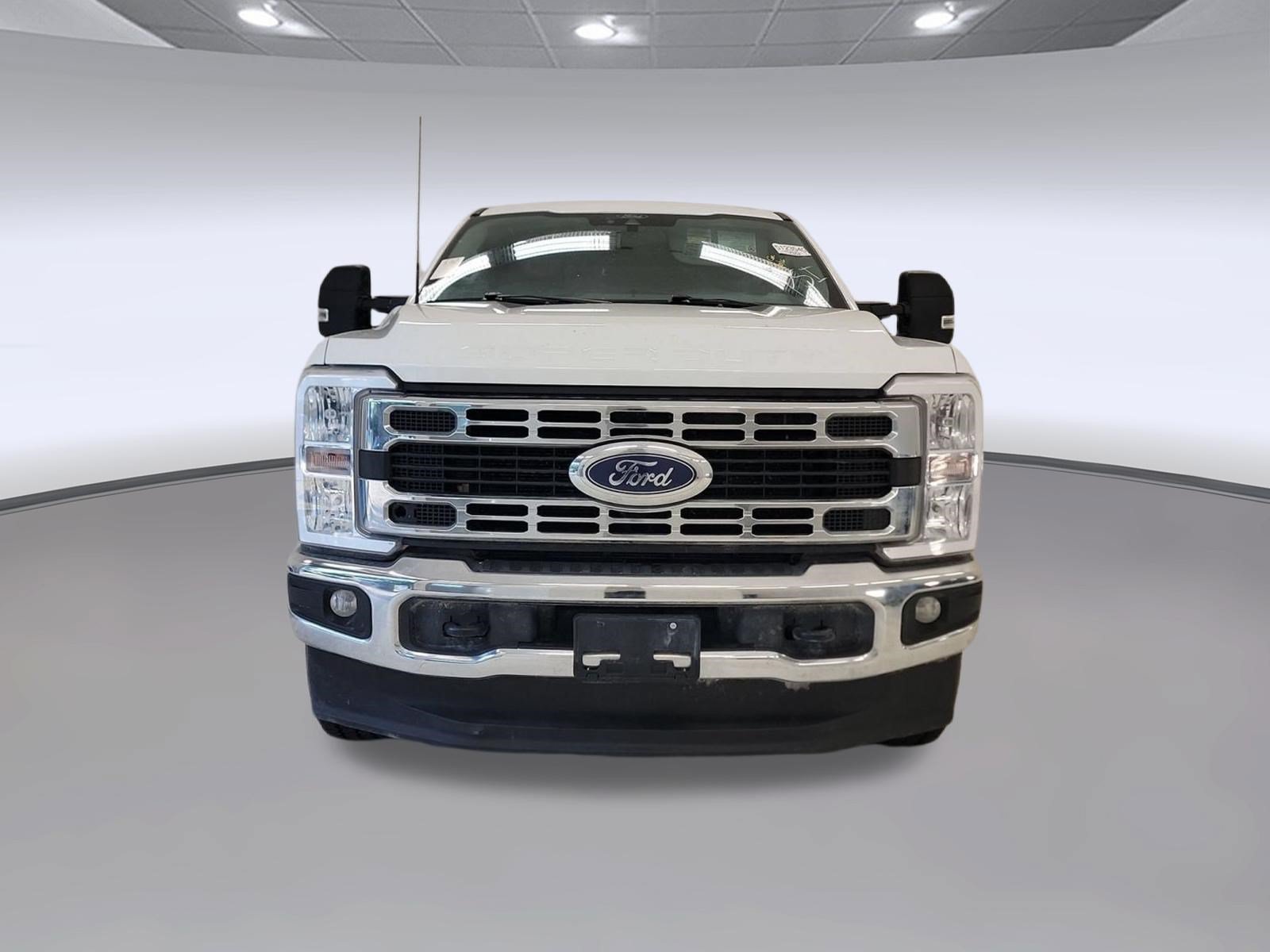 Certified 2025 Ford F250 XLT w/ FX4 Off-Road Package AWD/4WD image 4