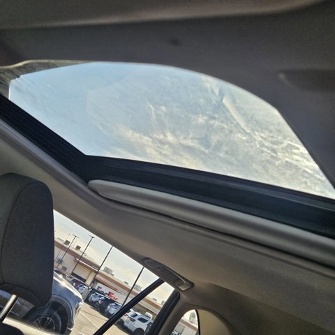 Used 2024 Toyota RAV4 XLE w/ Convenience Package image 11