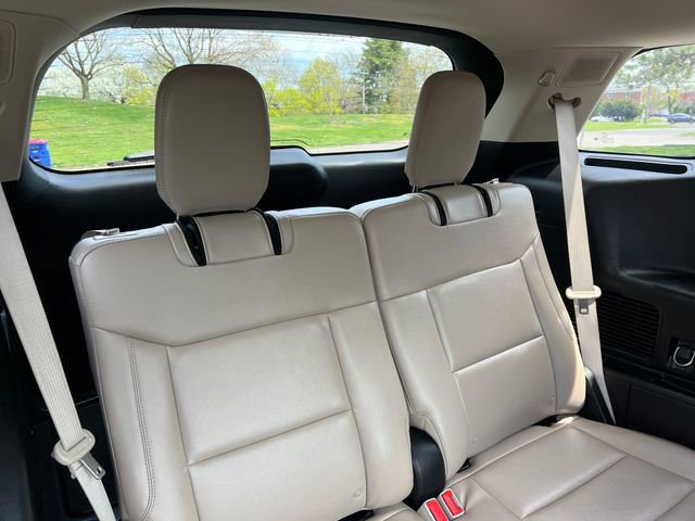 Certified 2023 Ford Explorer Limited w/ Equipment Group 301A AWD/4WD image 32