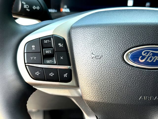 Certified 2025 Ford Explorer Active RWD image 15